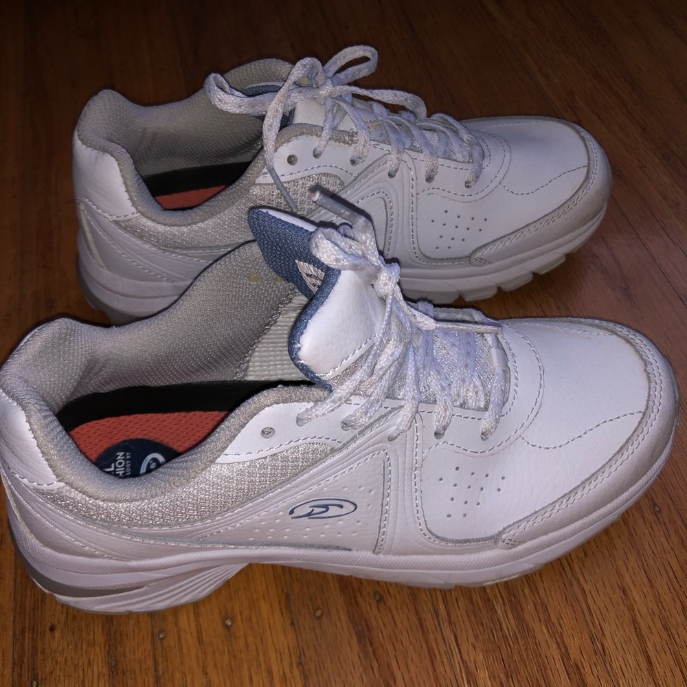 Dr Scholl's White Gel Cushion Athletic Shoes